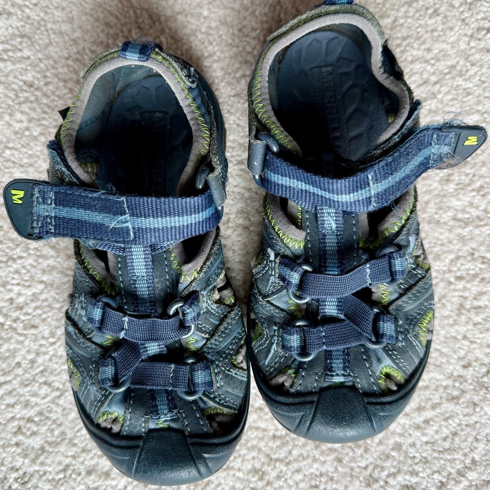 Merrell Kids Navy and Lime Sandals